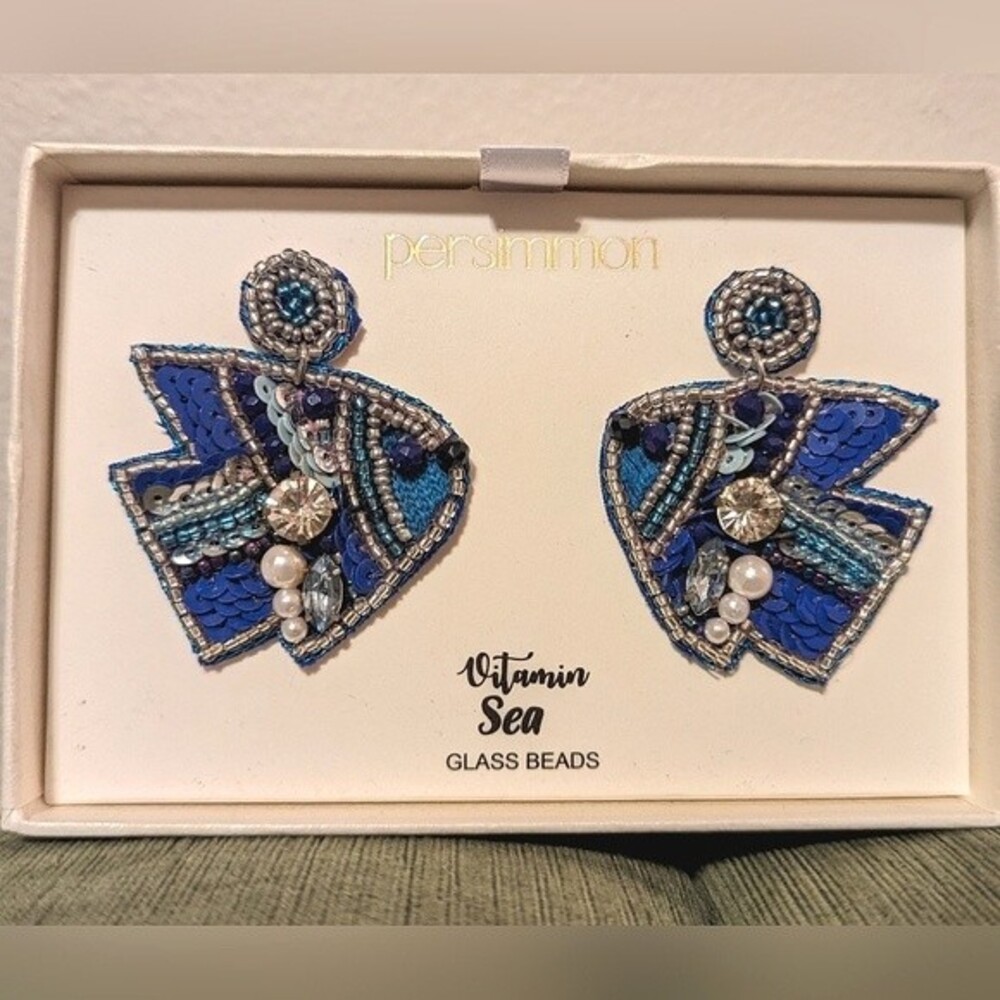 NIB Persimmon Vitamin Sea Blue Fish Glass Beaded Designer Earrings
